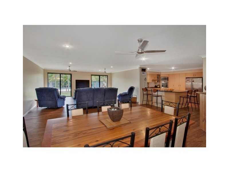 6 Jasmine Place, Banora Point NSW 2486