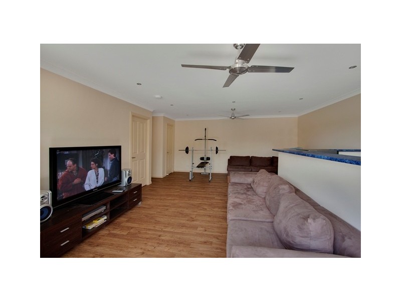 6 Jasmine Place, Banora Point NSW 2486