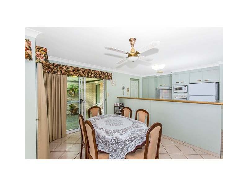 2 / 47 Honeymyrtle Dr, Banora Point NSW 2486