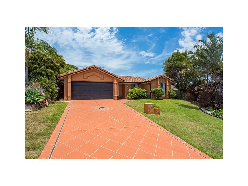 4 Stonehaven Way, Banora Point NSW 2486