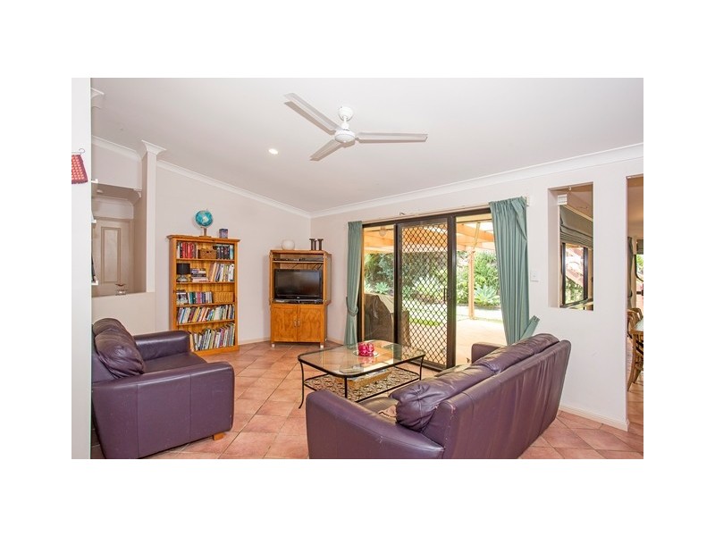 4 Stonehaven Way, Banora Point NSW 2486