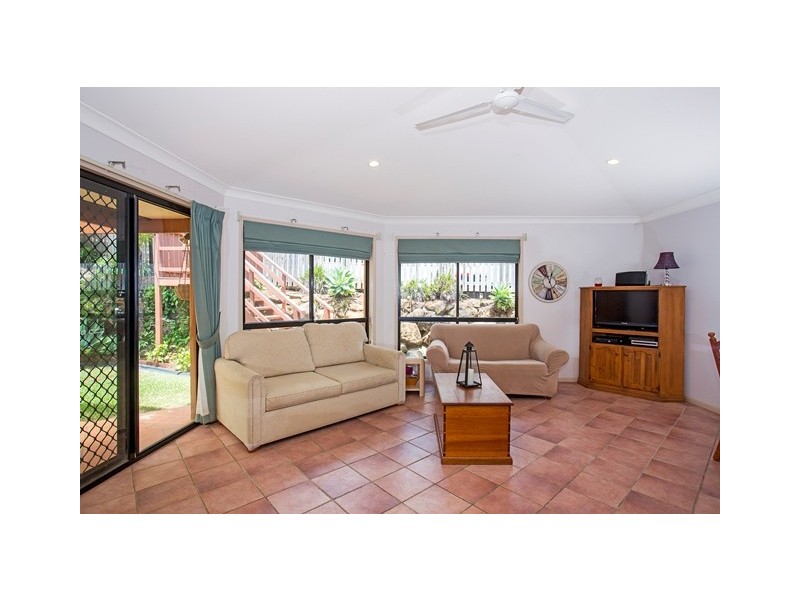 4 Stonehaven Way, Banora Point NSW 2486