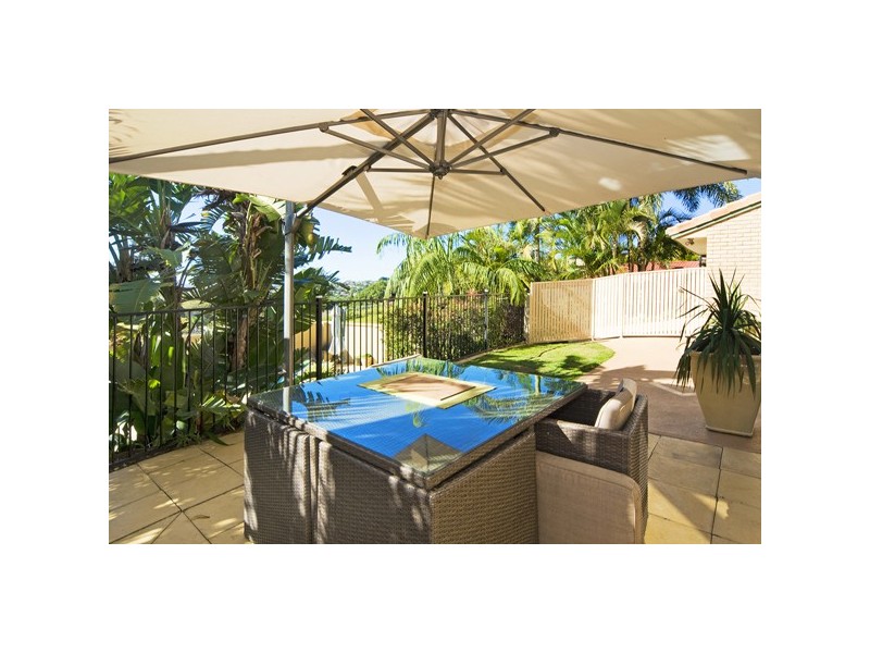 16 Lochlomond Dr, Banora Point NSW 2486