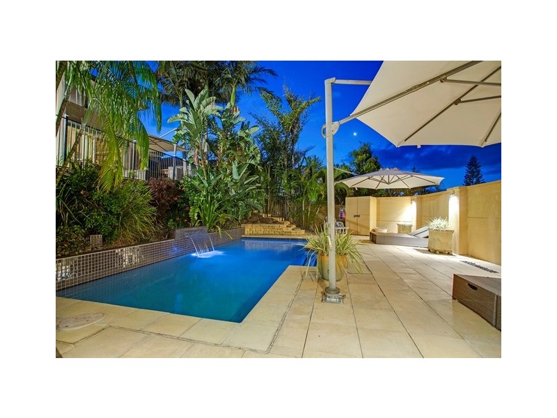 16 Lochlomond Dr, Banora Point NSW 2486