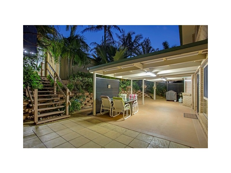 16 Lochlomond Dr, Banora Point NSW 2486