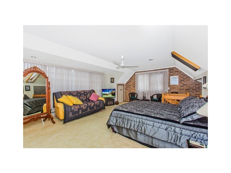 8 Carramar Dr, Tweed Heads West NSW 2485