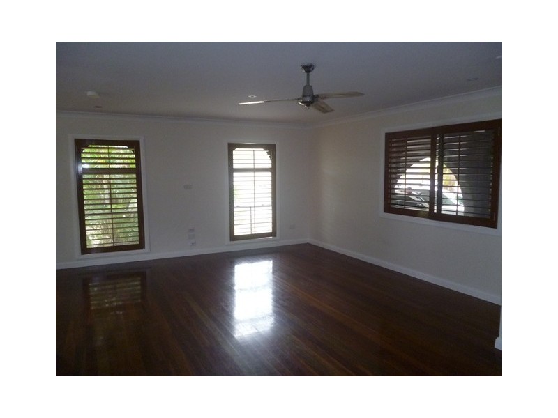 81 Jacaranda Ave, Tweed Heads West NSW 2485