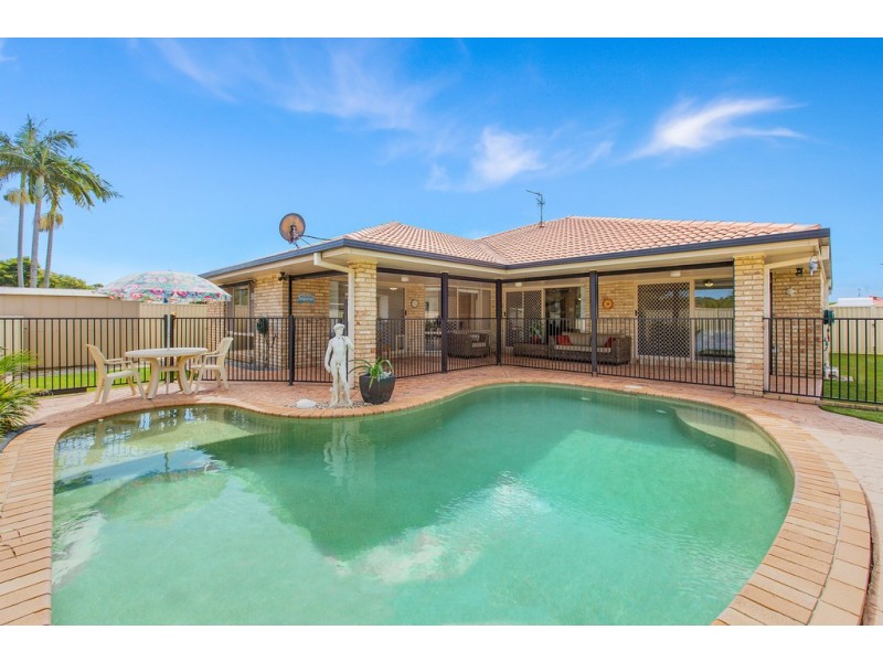 33 Avondale Drive, Banora Point NSW 2486