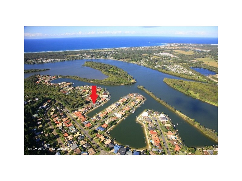 10 Bosun Boulevard, Banora Point NSW 2486