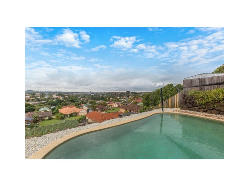 13 Stonehaven Way, Banora Point NSW 2486