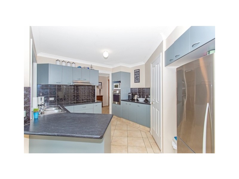 13 Stonehaven Way, Banora Point NSW 2486
