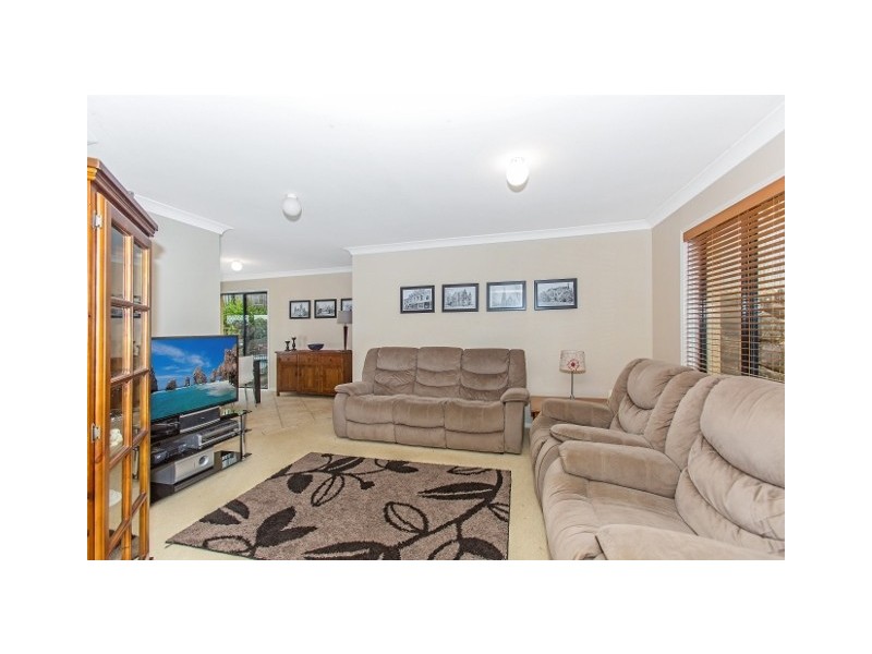13 Stonehaven Way, Banora Point NSW 2486