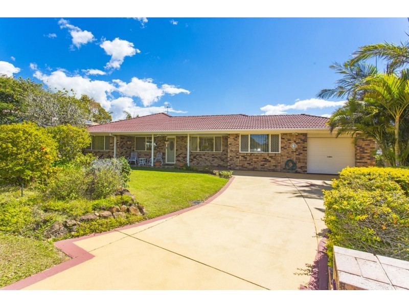 1 Links St, Banora Point NSW 2486