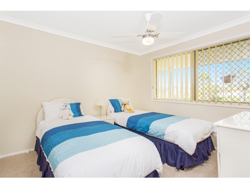 1 Links St, Banora Point NSW 2486
