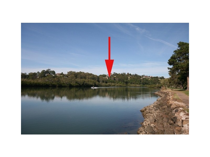 6 Lakeview Pde, Tweed Heads South NSW 2486
