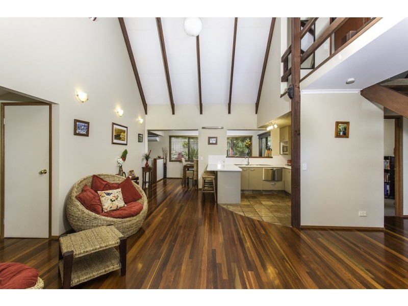 42 Broadwater Esplanade, Bilambil Heights NSW 2486