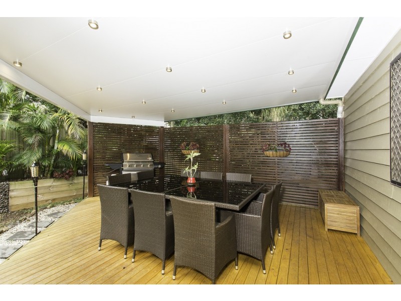 42 Broadwater Esplanade, Bilambil Heights NSW 2486