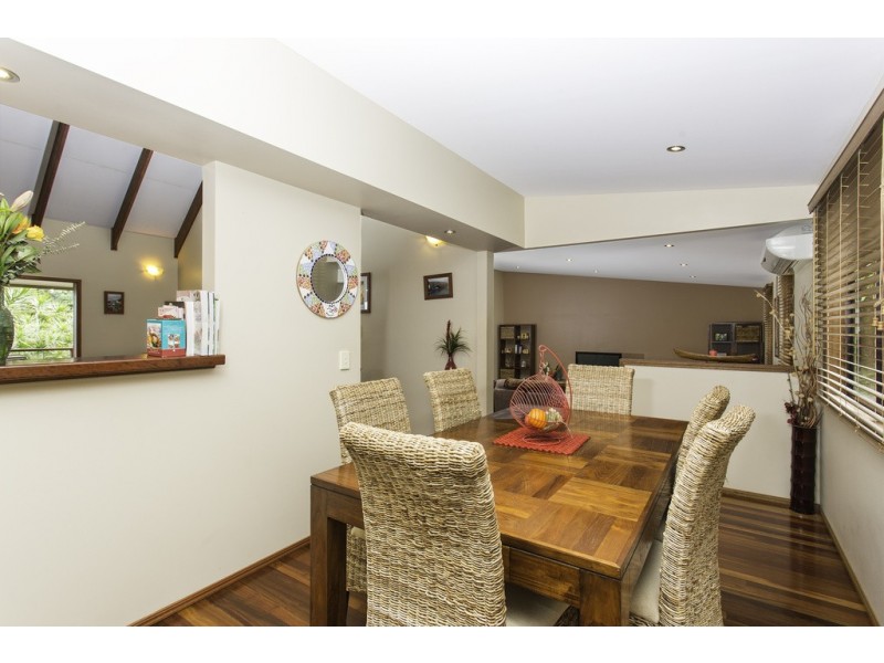 42 Broadwater Esplanade, Bilambil Heights NSW 2486