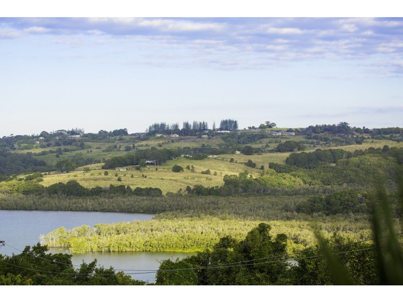 42 Broadwater Esplanade, Bilambil Heights NSW 2486