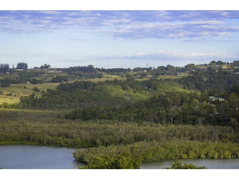 42 Broadwater Esplanade, Bilambil Heights NSW 2486