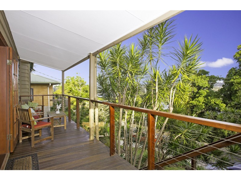 42 Broadwater Esplanade, Bilambil Heights NSW 2486