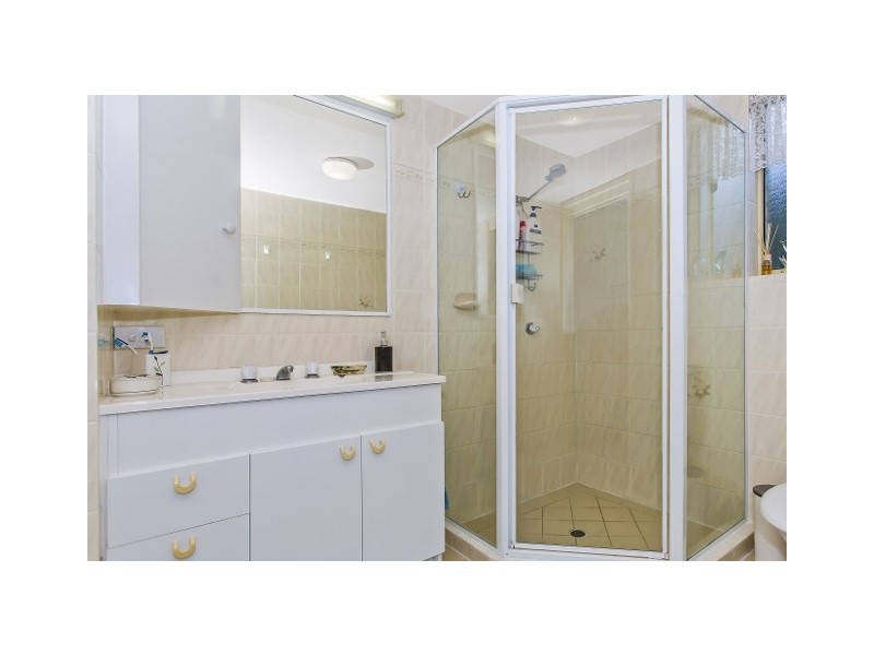 4/72 Stapylton Street, Coolangatta QLD 4225