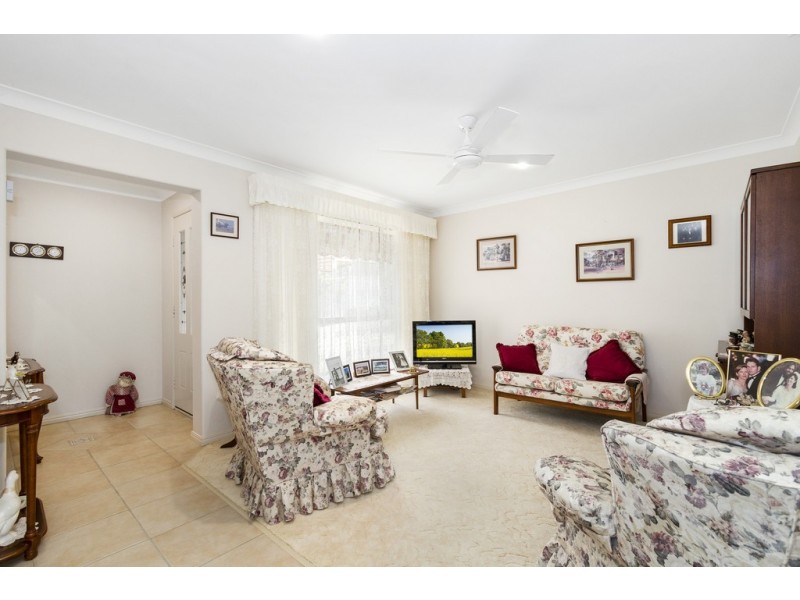 2 / 3 Daintree Close, Banora Point NSW 2486
