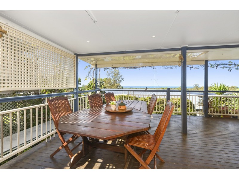 4 Bottlebrush Drive, Pottsville NSW 2489