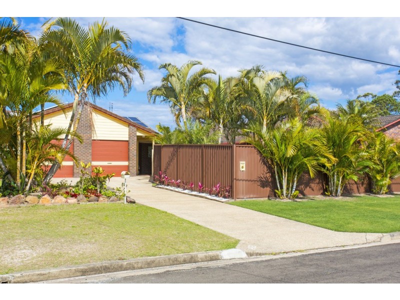 2 / 113 Sunset Boulevard, Tweed Heads West NSW 2485