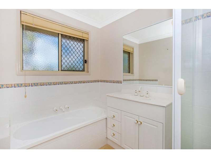 2 / 10 Yarra Cl, Banora Point NSW 2486