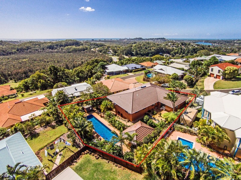 10 Caffrey Cl, Tweed Heads West NSW 2485