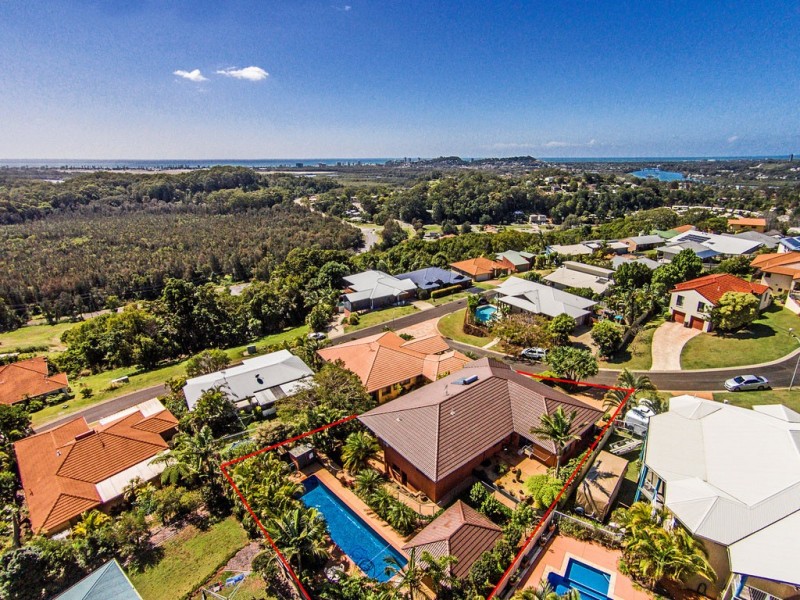 10 Caffrey Cl, Tweed Heads West NSW 2485
