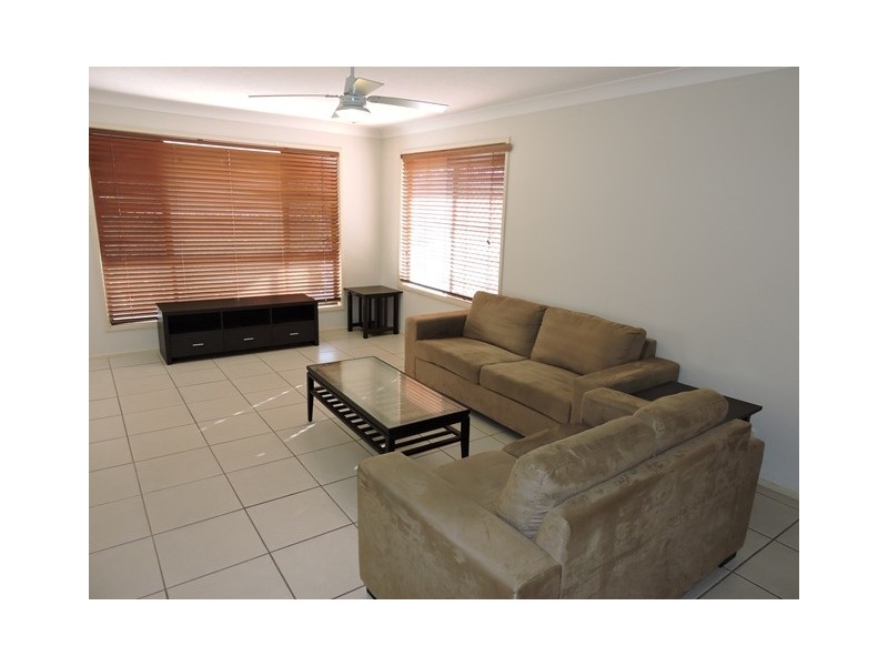 2 / 1 Pelican Place, Tweed Heads West NSW 2485