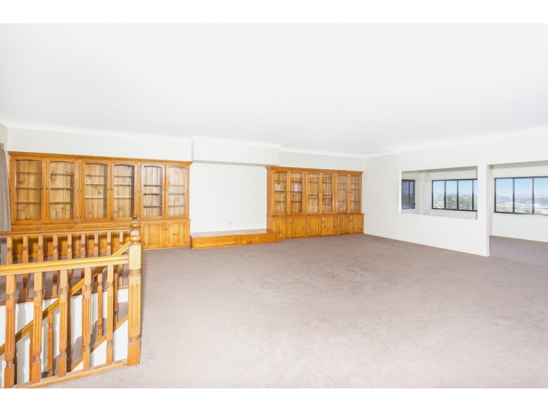 5 Oyster Point Road, Banora Point NSW 2486