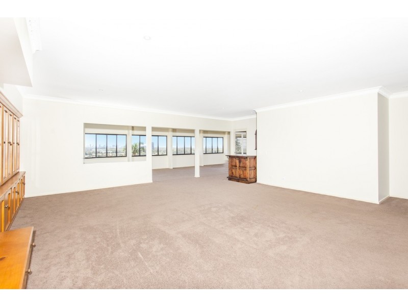 5 Oyster Point Road, Banora Point NSW 2486