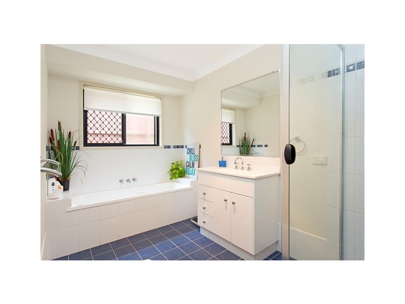 137 Botanical Cct, Banora Point NSW 2486