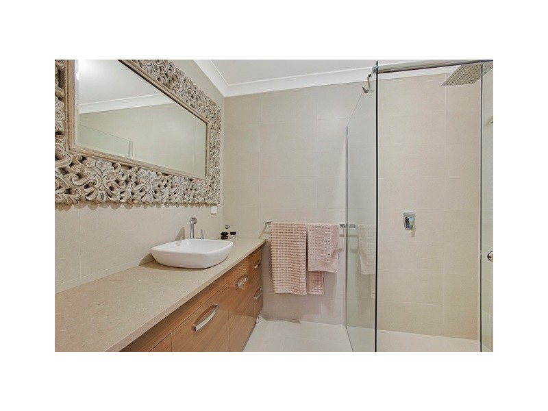 7 Kelburn Close, Banora Point NSW 2486