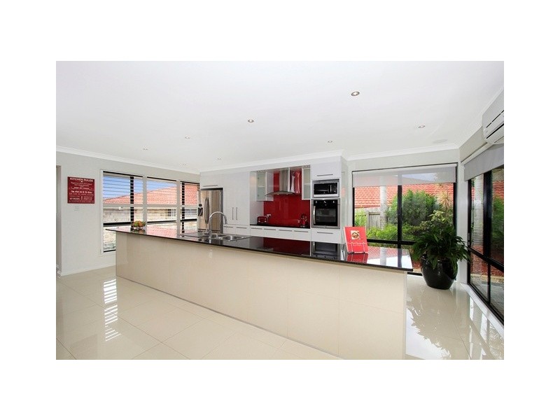 4 Caravel Place, Banora Point NSW 2486