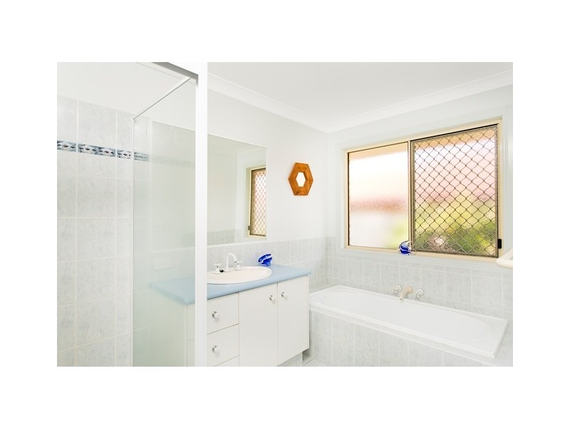 56 Kildare Drive, Banora Point NSW 2486