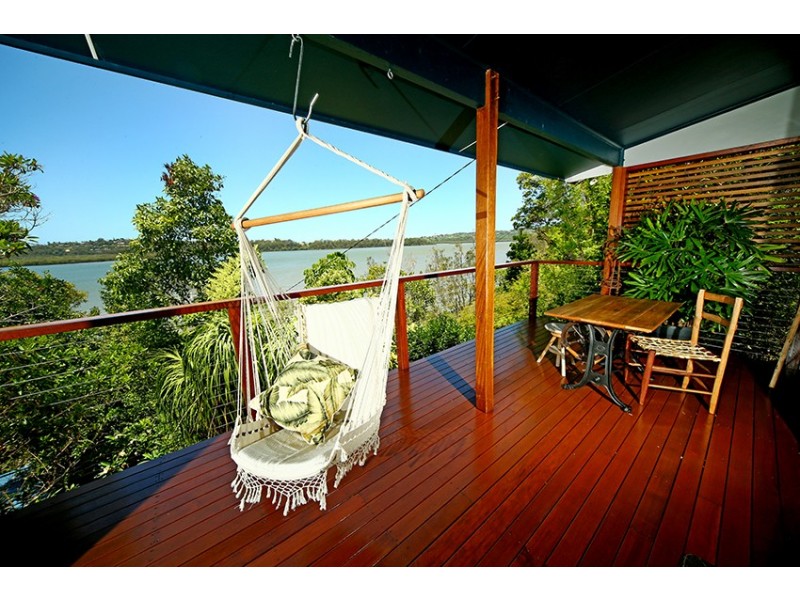 136 Broadwater Esplanade, Bilambil Heights NSW 2486