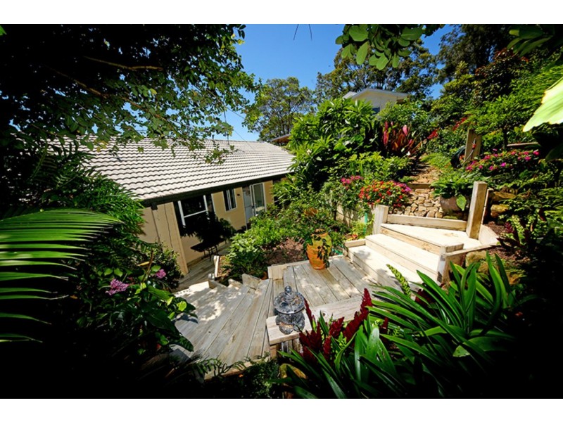 136 Broadwater Esplanade, Bilambil Heights NSW 2486