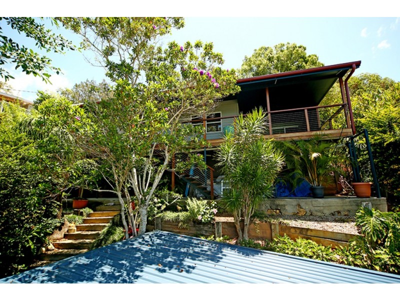 136 Broadwater Esplanade, Bilambil Heights NSW 2486