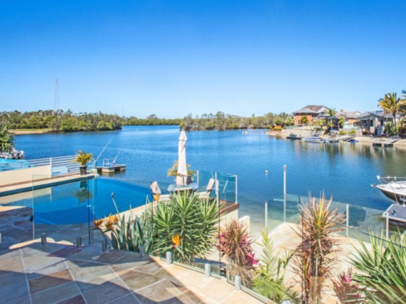 18 Bosun Boulevard, Banora Point NSW 2486