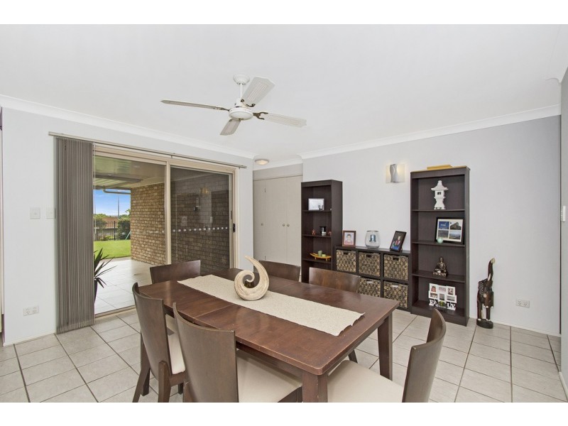 1 Chestnut Drive, Banora Point NSW 2486