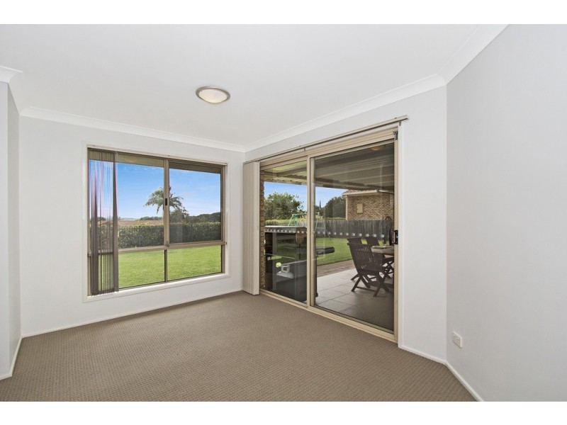 1 Chestnut Drive, Banora Point NSW 2486