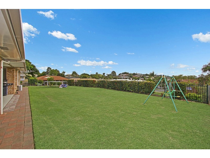 1 Chestnut Drive, Banora Point NSW 2486