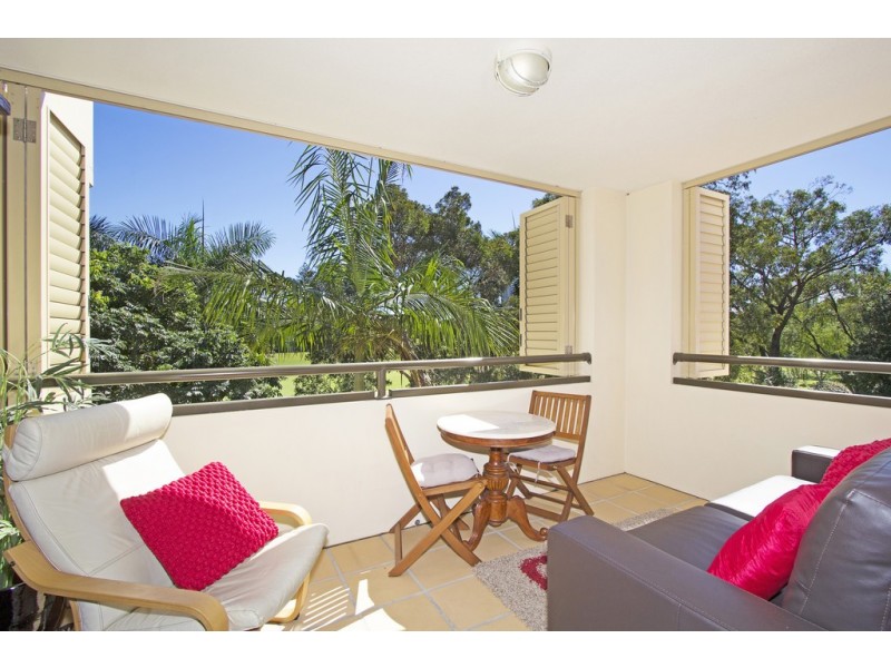 2 / 37 Dixon Street, Coolangatta QLD 4225