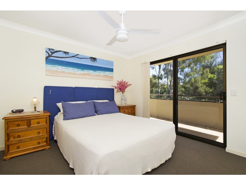 2 / 37 Dixon Street, Coolangatta QLD 4225