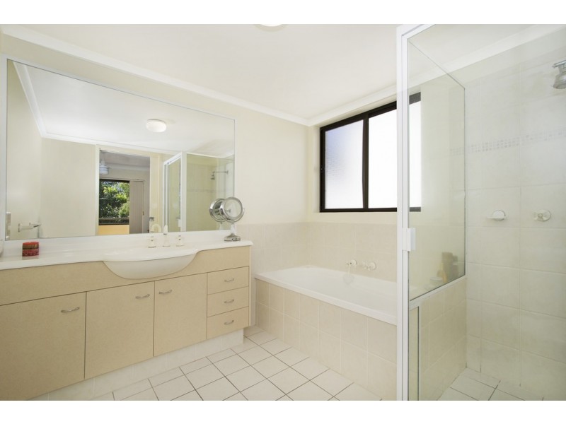 2 / 37 Dixon Street, Coolangatta QLD 4225