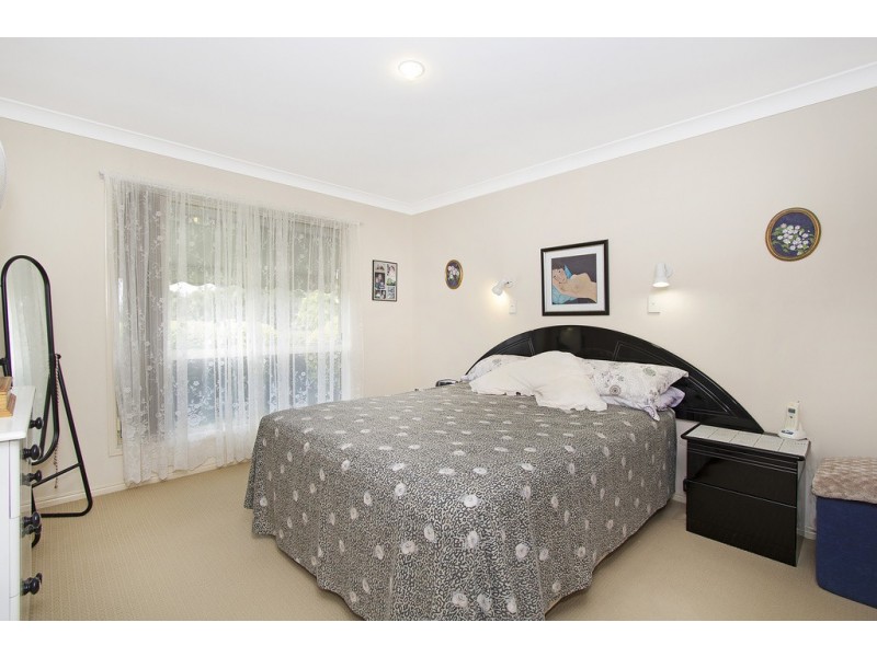 13 Winders Place, Banora Point NSW 2486